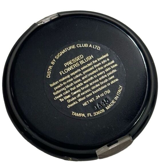 Signature Club A Pressed Flower Blush - Compact NEW .24 oz peach-to-rose color - Picture 2 of 5
